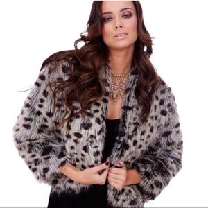 SAFARI BY IMPOSTER Faux Snow Leopard Bolero/Cropped Jacket